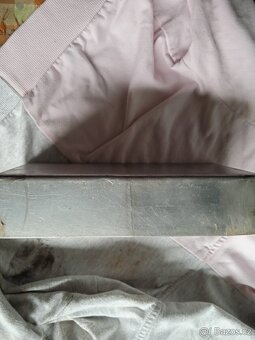 Nerezové krmítko. - 2