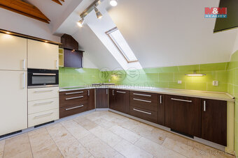 Prodej bytu 4+kk s garáží, 70 m², Karlovy Vary, ul. Husova - 2