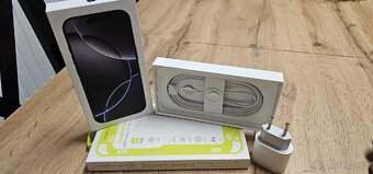 Apple iPhone 16 Pro 256GB Black Titan - 2