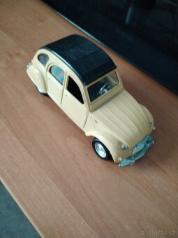 Retro autíčko - 2