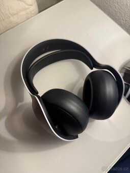 PlayStation 5 Pulse Elite Wireless Headset - 2