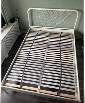 IKEA kovová postel 160 cm včetně roštu - 2