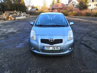 Toyota Yaris II automat - 2