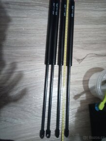 4 písty, 250N, 50cm, černé - 2