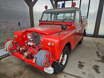 Land Rover 109 long požiarny special - 2