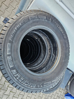 Dodávkové pneu Michelin Agilis 215/70 R15C - 2