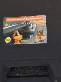 ELEKTRICKÝ ZVEDÁK a ELEKTRICKÝ KLÍČ -SADA NA OPRAVU AUTA - 2