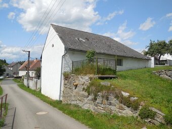 Prodej menšího RD do L s nádvořím, bez zahrady, nemovitost k - 2