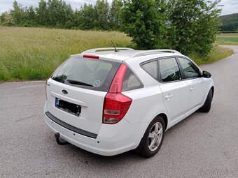 Prodám Kia ceed combi 1,6 92 kW - 2