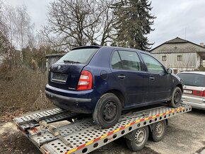 Škoda Fabia - díly z vozu - 2