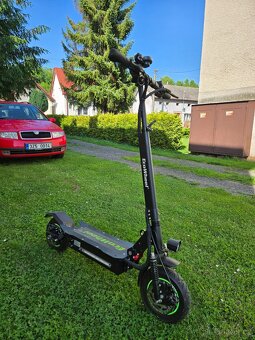 Elektrická koloběžka EcoWheel ER29 - 2