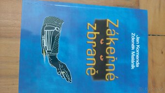 Knihy o zbranich 3 - 2