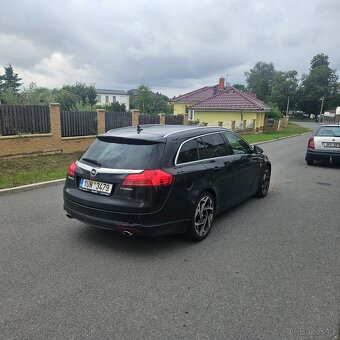 Opel Insignia BiTurbo 2.0 cdti výkon 143 kw opc line - 2