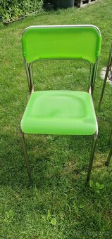 Prodej stohovatelnych plastových židli - 2