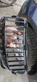 Ledvinky Bmw E90 E91 predfacelift - 2