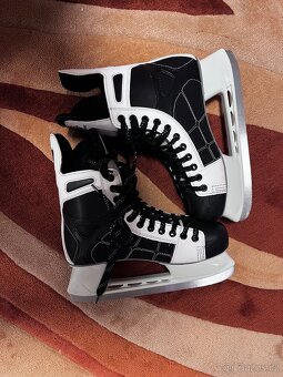 Lední brusle CCM - 2