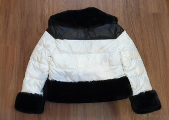 Bunda bílá s kožešinou vel. 152 - 2