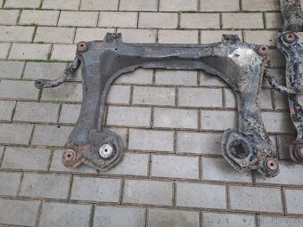 Audi 80 coupe/sedan B2-B3 př. nápravnice. - 2