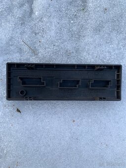 Golf Mk2 - záslepka rádia (palubka) - 2