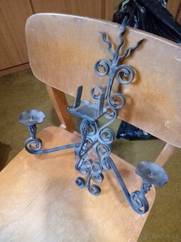 Kovaný kovový svícen na zeď - 2