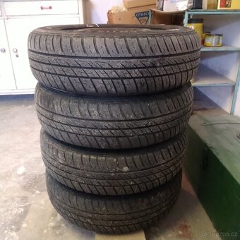 4 letní pneu obuté na plechacich - 2