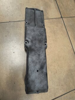 Tatra 603 těleso předehřevu sání - 2