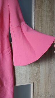 Dámské šaty. Značka Mohito - 2