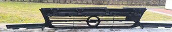 Opel maska ,zrejme Astra - 2