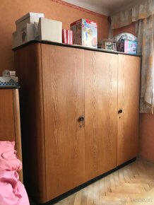LOŹNICOVÝ NÁBYTEK - 2