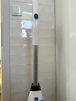 Vysavač s mopem Leifheit Regulus Aqua PowerVac - 2
