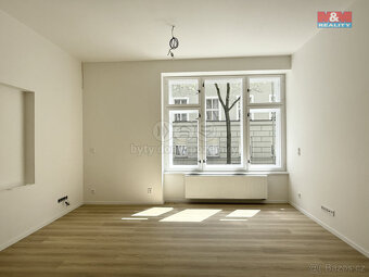 Prodej bytu 3+kk, 98 m², Praha, ul. Pernerova - 2