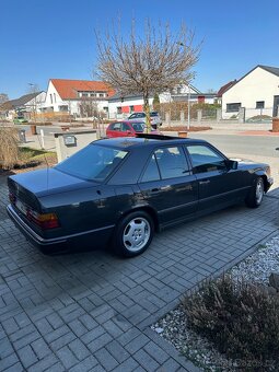 Mercedes-Benz w124 230E - 2