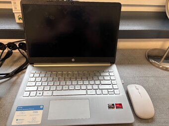 Notebook HP 14s-fq1810nc (89A01EA) stříbrný - 2
