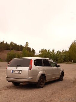 Ford Focus mk2 1.6 74kw - 2
