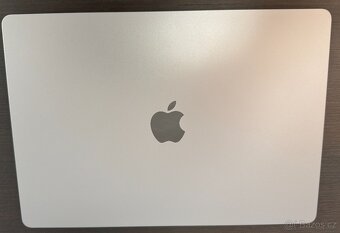 MacBook Air 15" M3 16GB/256GB - zánovní - 2