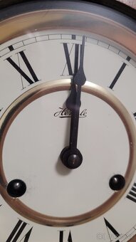 Prodám nástěnné kyvadlové hodiny HERMLE . - 2
