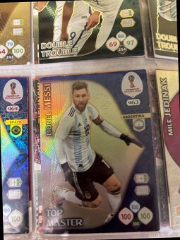 Sběratelské fotbalové kartičky Panini - 2