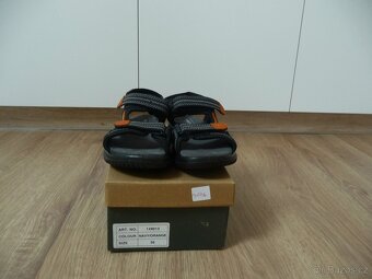 NOVÉ Chlapecké sandále Lanson vel. 36 - 2
