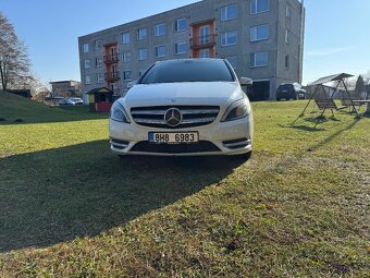 Mercedes Benz B180CDI - 2