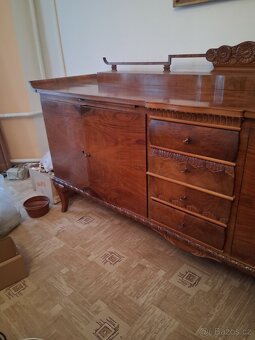 Starožitná jídelna-Art deco. Komoda,vitrina, jídelní stůl - 2