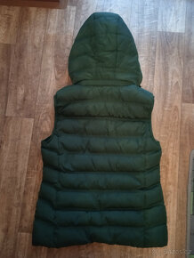 ZATEPLENÁ DÁMSKÁ VESTA  KHAKI - 2