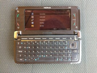 Nokia E90 - 2