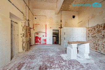 Prodej atypických prostor 169 m2, Cheb historické centrum - 2