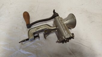 Mlýnek na maso - 2