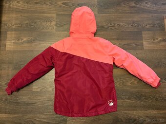 zimní bunda 122/128 - 2