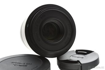 Sigma 60mm f/2.8 DN Art pro Sony E - 2