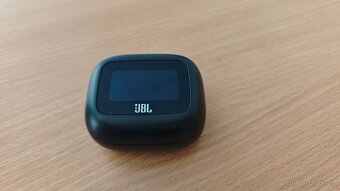 sluchátka JBL Live Beam 3 - 2