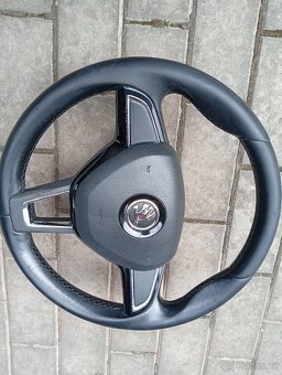 Škoda Octavia 3  koupím volant - 2