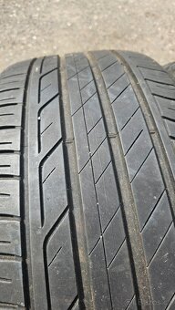 225/55R17 - 2