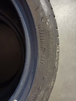 2 letní pneu 195/45 R16 - 2